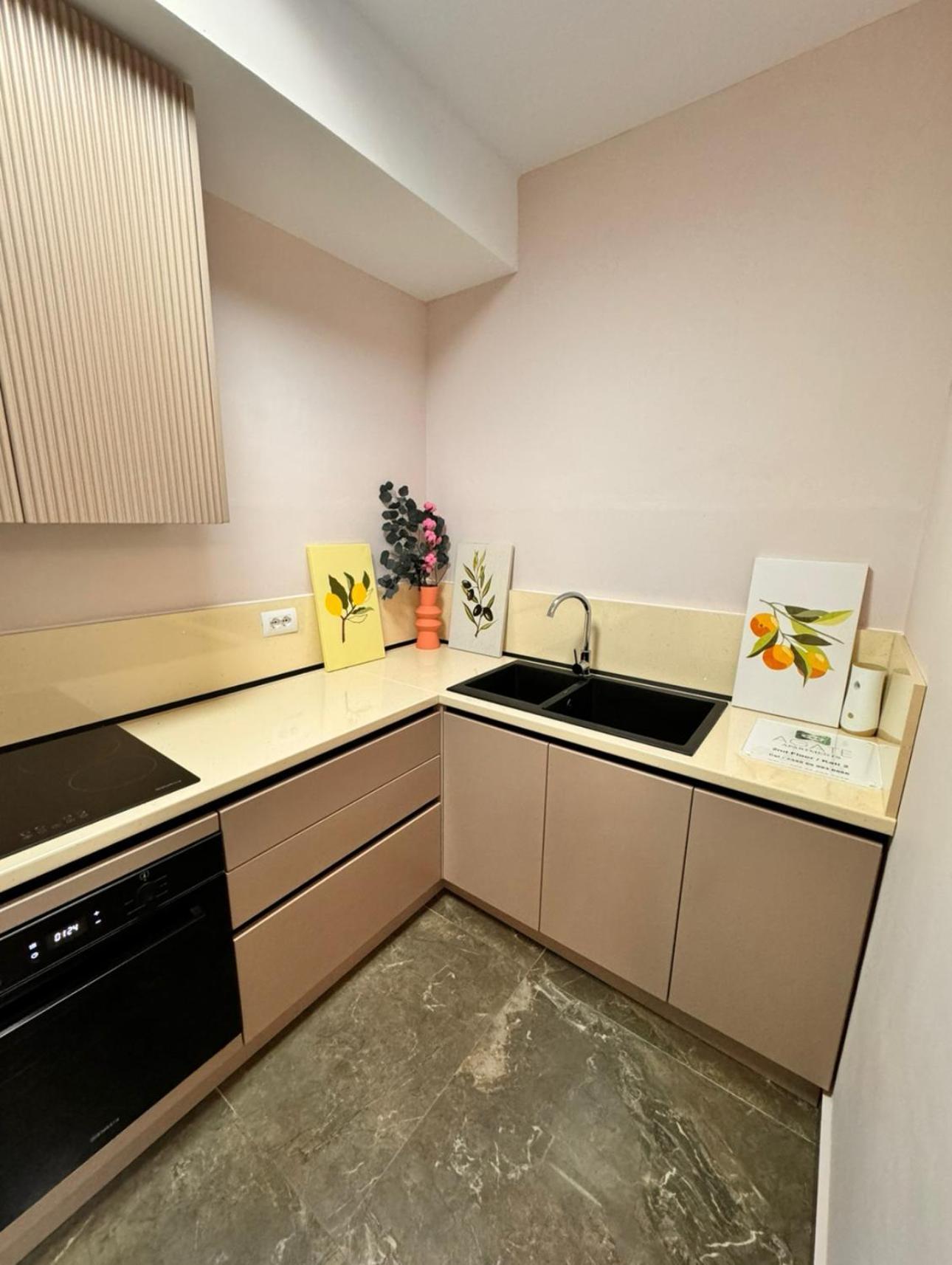 Agate City Center Apartment ติรานา ภายนอก รูปภาพ