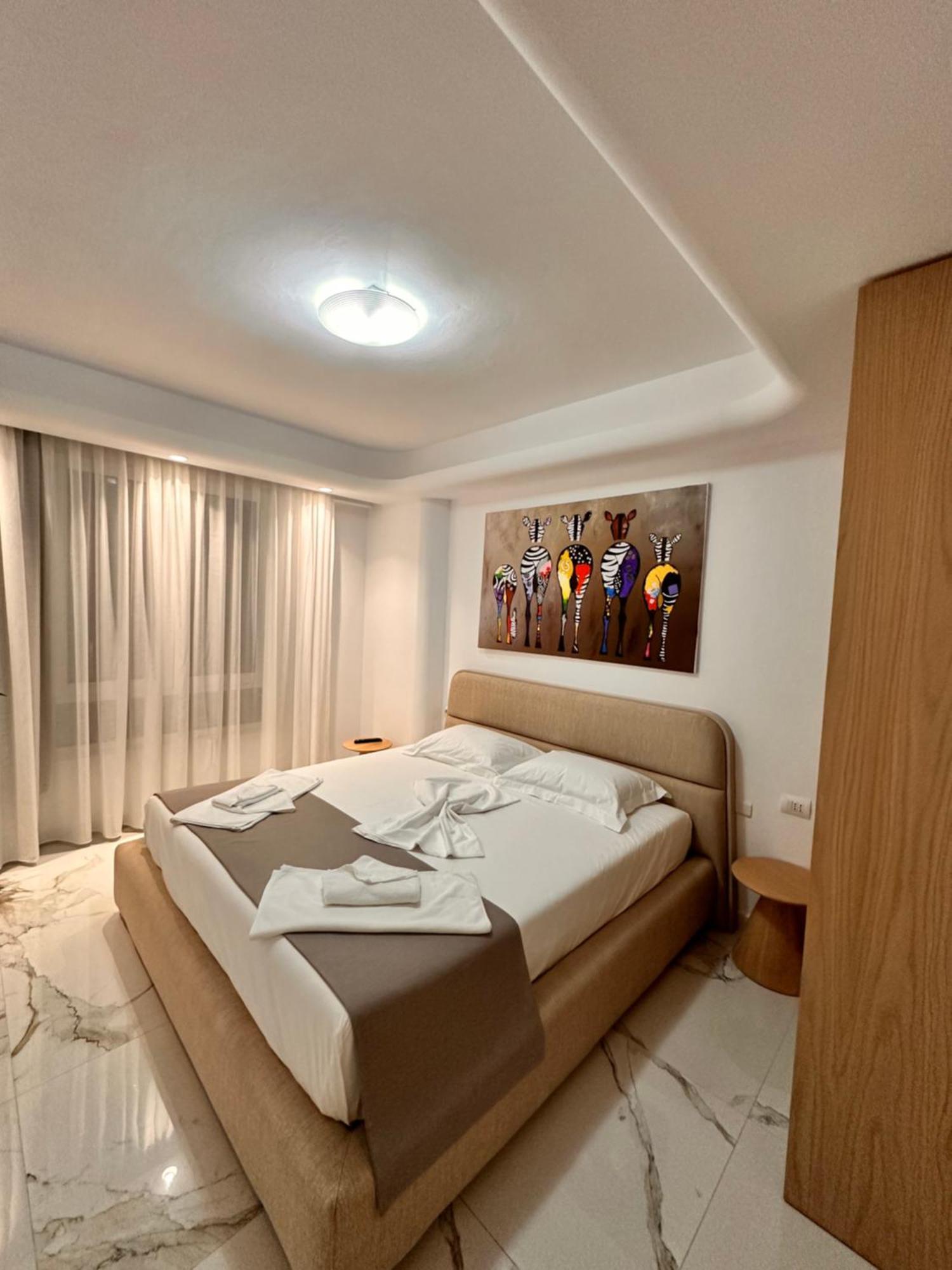 Agate City Center Apartment ติรานา ภายนอก รูปภาพ